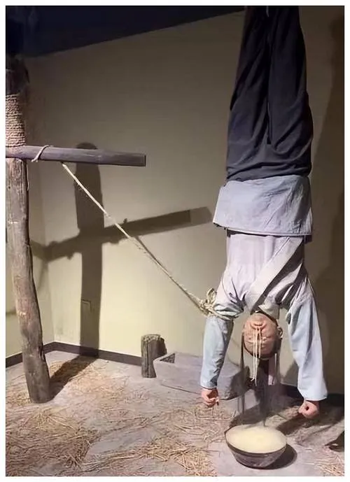 《~变态拷问室~对成为俘虏的西诺将军的搔痒惩罚》MTool云翻汉化版