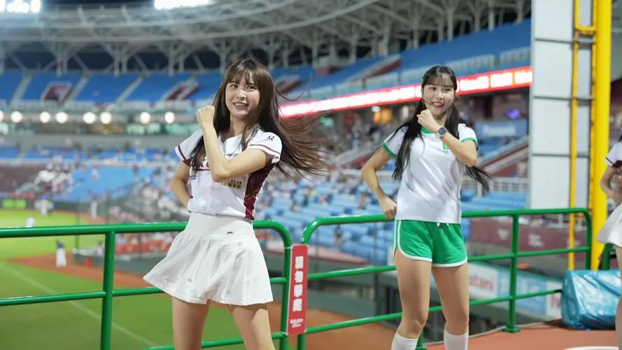 《啦啦队(Cheerleaders)》v0.5 汉化中文版