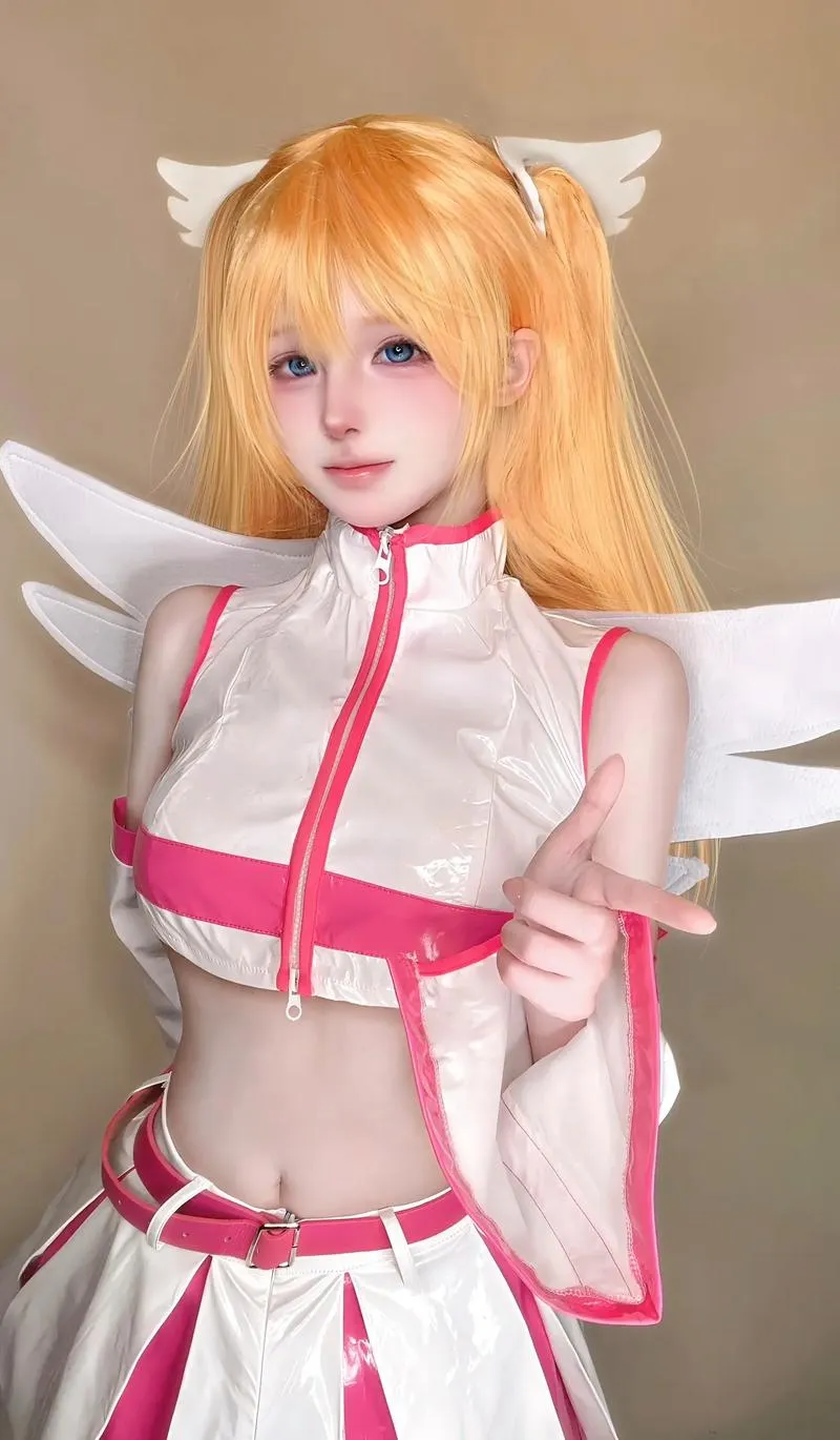 《我的妻子喜欢cosplay(My Wife Loves Cosplay)》v0.5 汉化中文版
