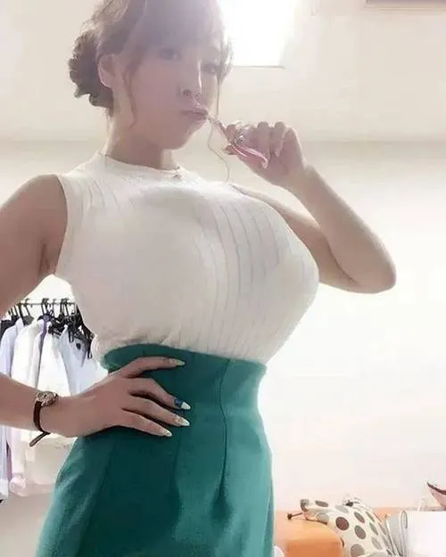 《榨精运动员！巨乳奖牌得主的强化训练营》汉化中文版